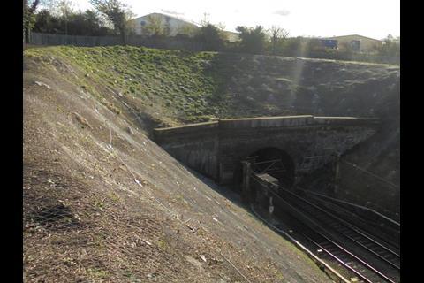 tn_gb-watford-tunnel-cutting-completed-work.jpg